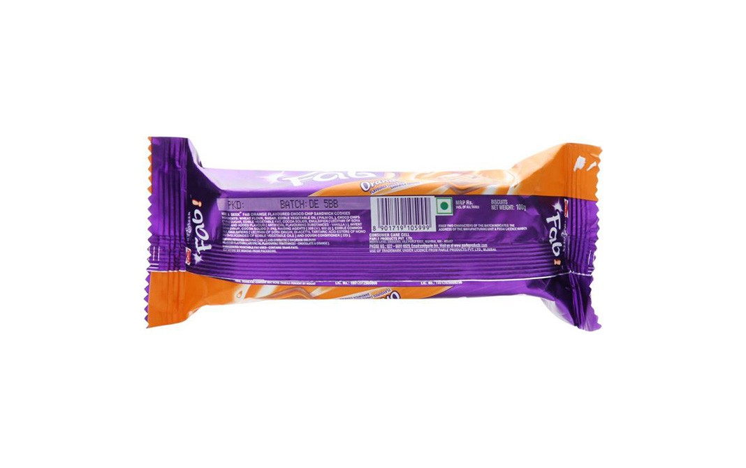 Parle Hide & Seek Fab Orange Flavoured Choco Chip Sandwich Cookies   Pack  100 grams
